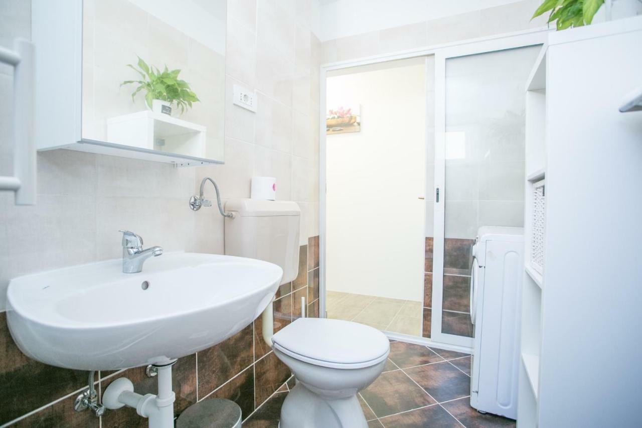 Apartmán Modern Living In The Heart Of Trogir Exteriér fotografie